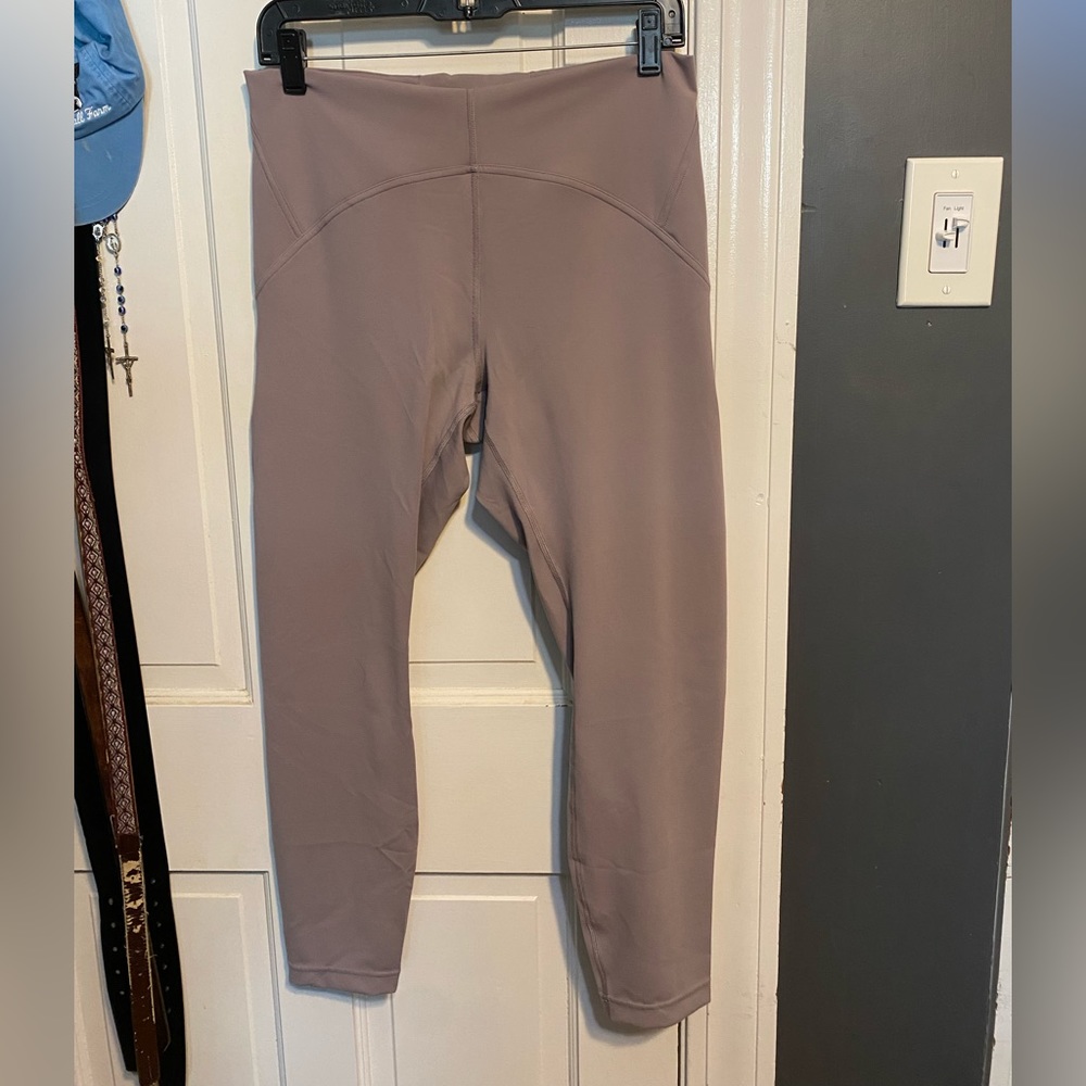NWOT Lululemon Instill 25” Leggings